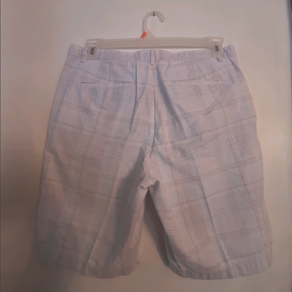 Calvin Klein shorts - Picture 3 of 3